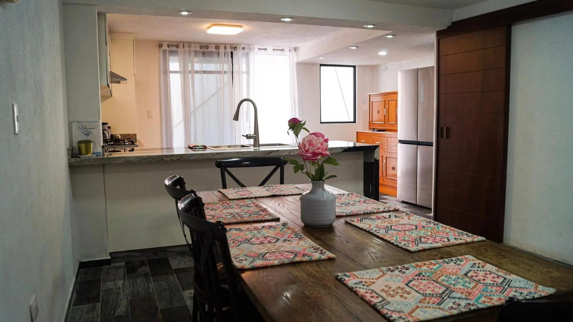 4 Habitaciones, 5 Banos, 12 Huespedes, Centro Expositor Puebla Holiday home