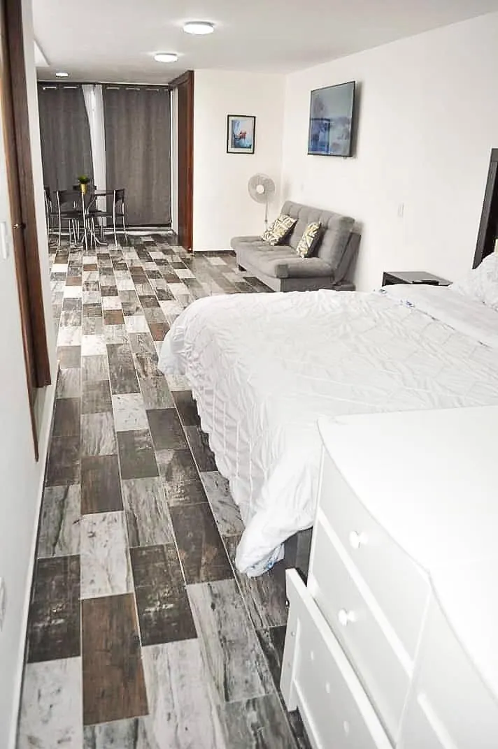 4 Habitaciones, 5 Banos, 12 Huespedes, Centro Expositor Puebla Holiday home